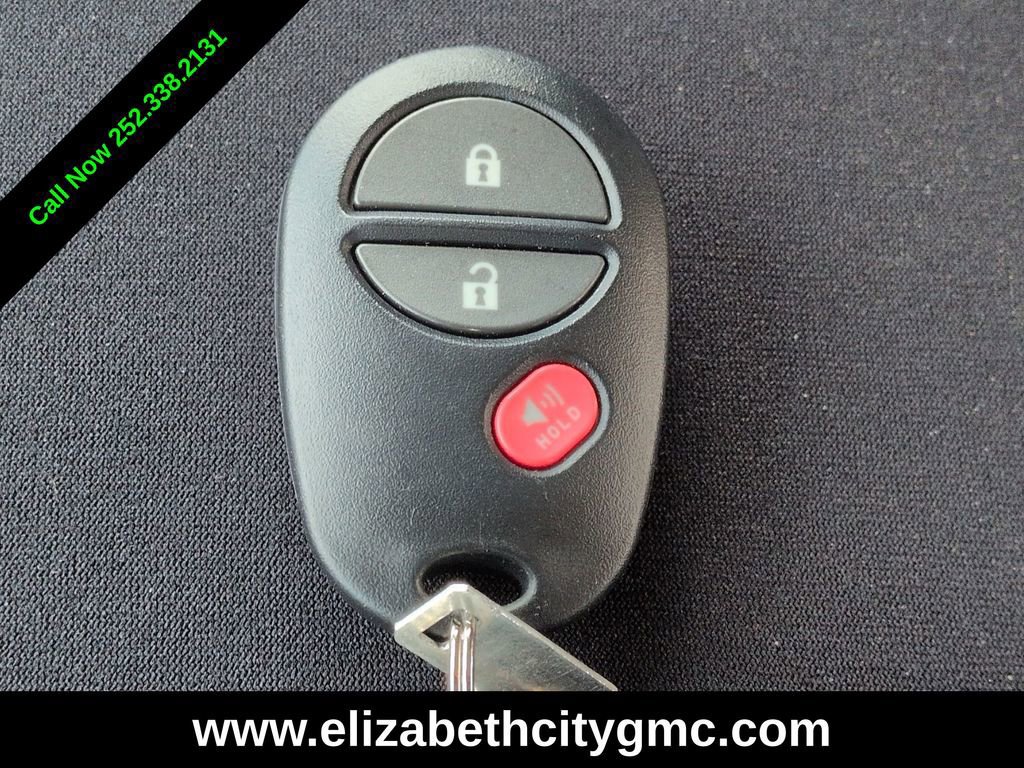 Used 2015 Toyota Tundra SR5 w/ TRD Off Road Package image 30