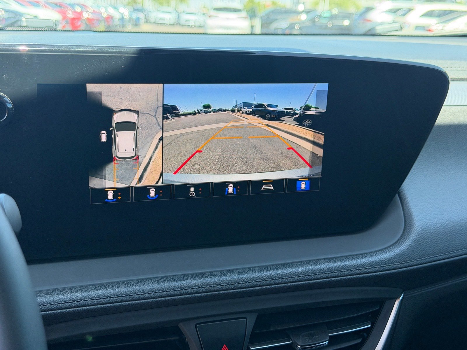 Used 2024 Buick Encore GX Avenir w/ Avenir Technology Package FWD image 25