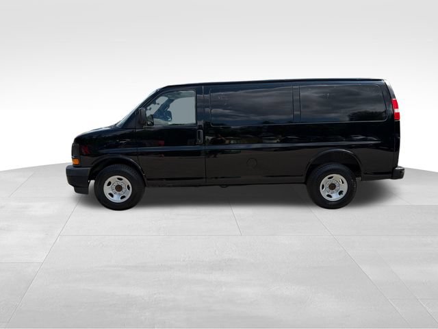 Used 2017 GMC Savana 2500 RWD image 6