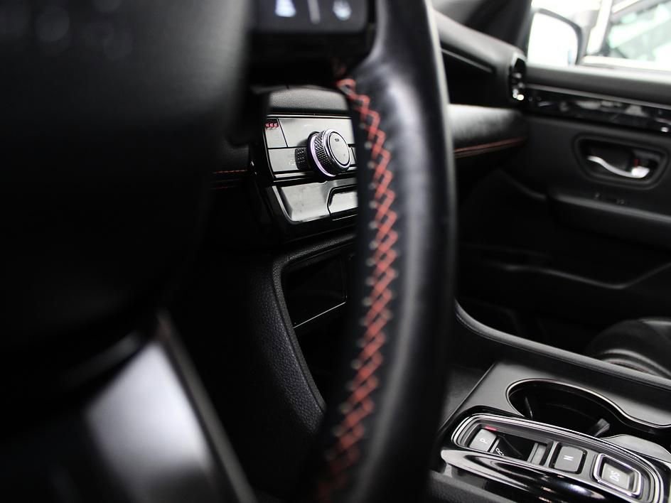 Used 2025 Honda Pilot TrailSport image 24