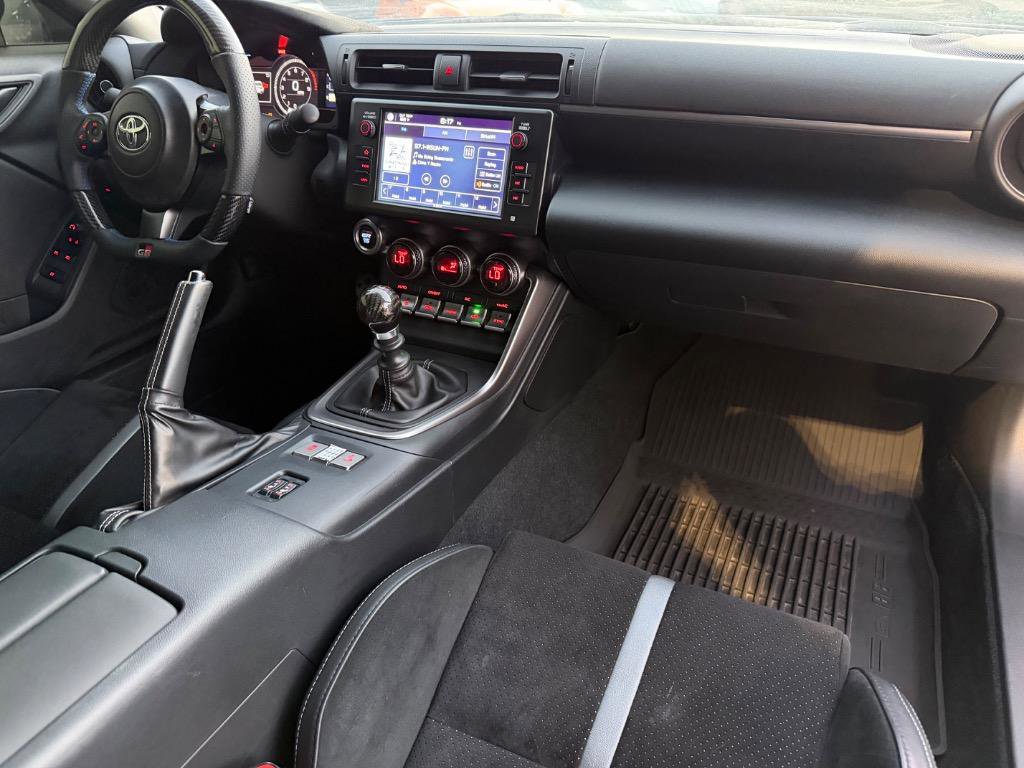 Used 2023 Toyota GR86 Premium w/ ALL Weather Mat Package (TMS) RWD image 14