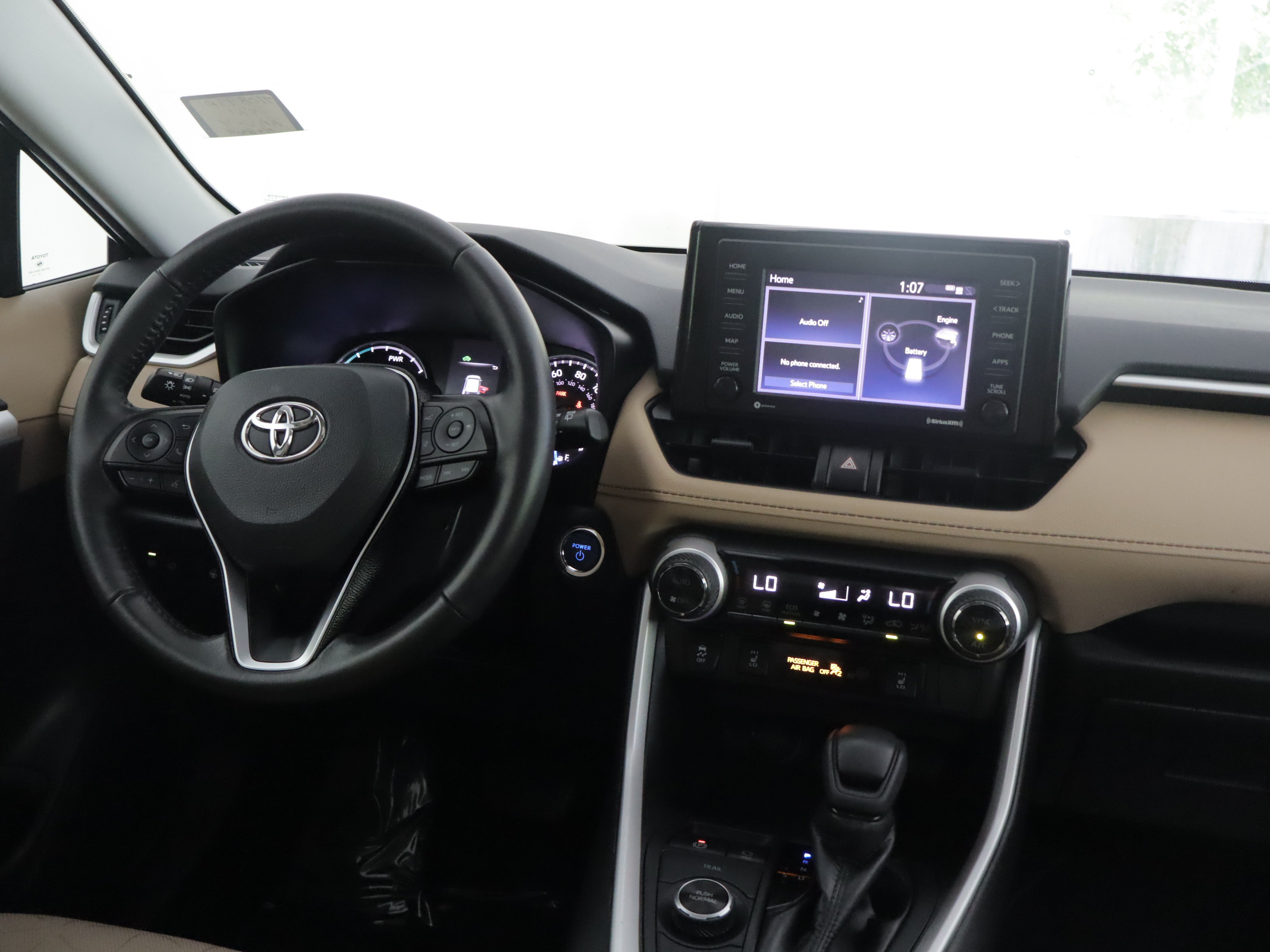 Used 2021 Toyota RAV4 XLE w/ Convenience Package AWD/4WD image 2