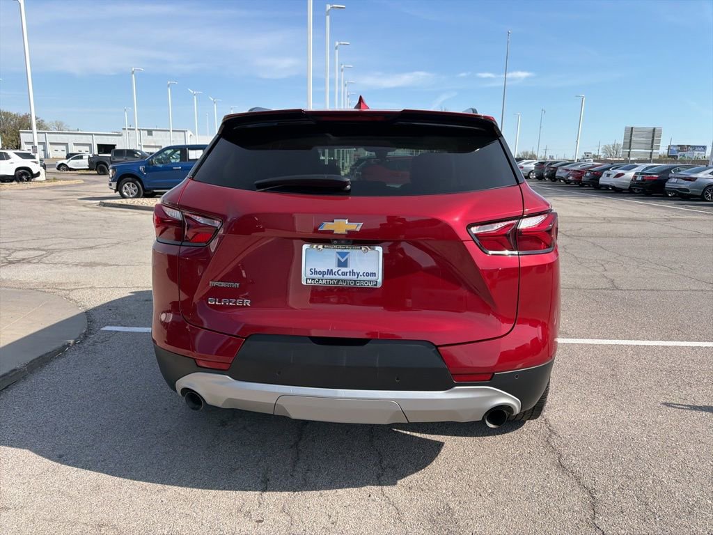 Used 2019 Chevrolet Blazer LT w/ Sun and Wheels Package image 4