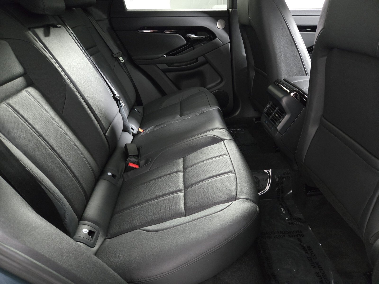 New 2026 Land Rover Range Rover Evoque Dynamic SE image 18