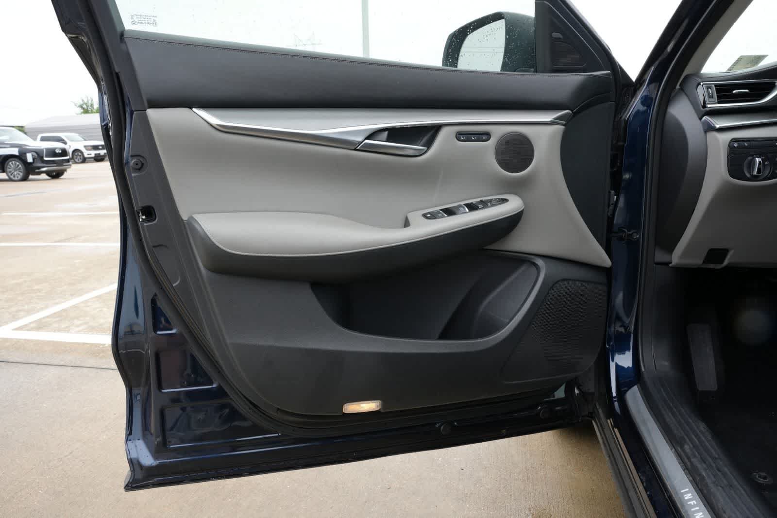 Certified 2023 INFINITI QX50 Luxe w/ Cargo Package FWD image 17