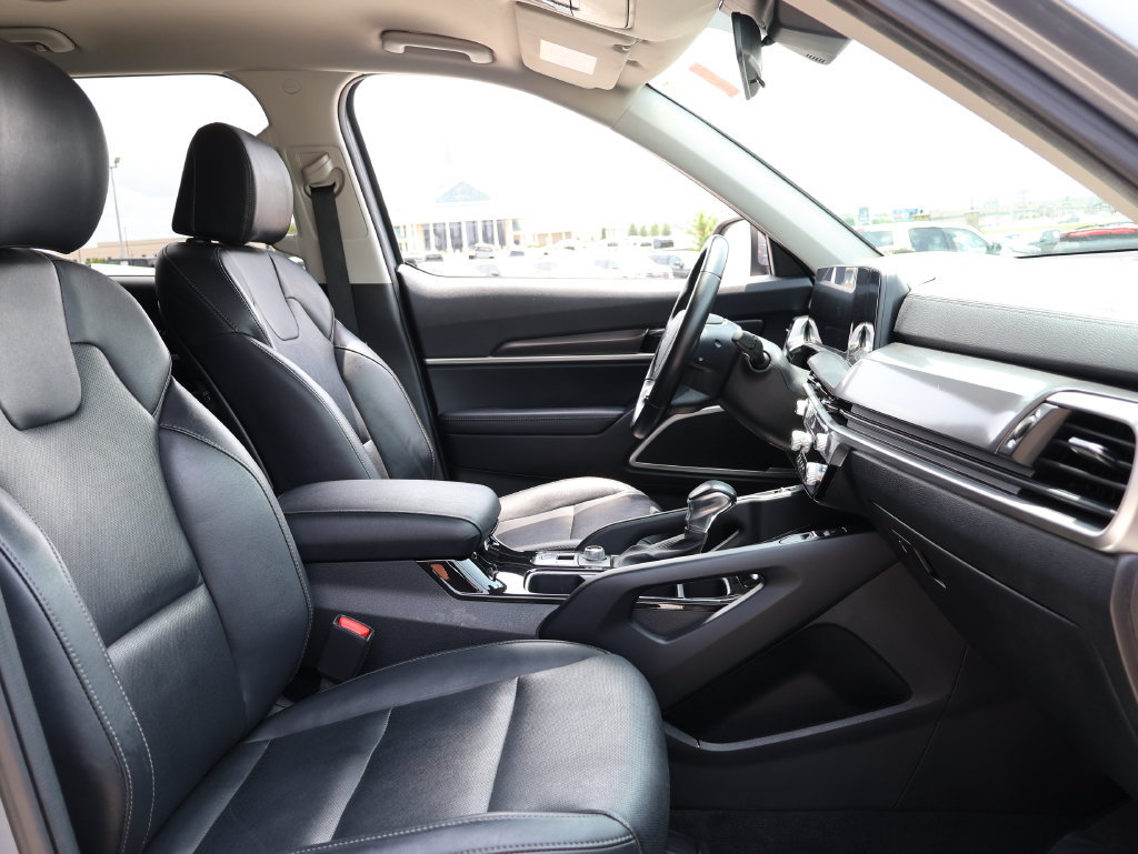 Used 2023 Kia Telluride S AWD/4WD image 8