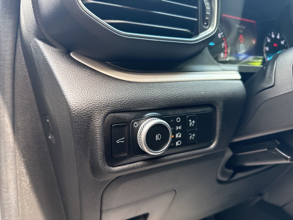 Used 2023 Ford Explorer XLT w/ Equipment Group 202A image 17