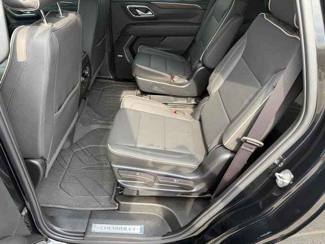 Used 2024 Chevrolet Tahoe Premier w/ Premium Package AWD/4WD image 11