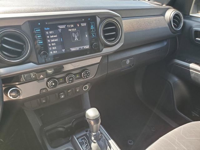 Used 2018 Toyota Tacoma TRD Sport image 21