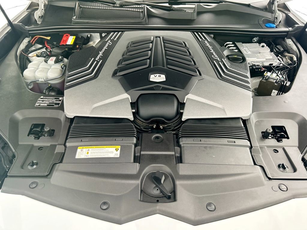 Used 2020 Lamborghini Urus AWD/4WD image 28