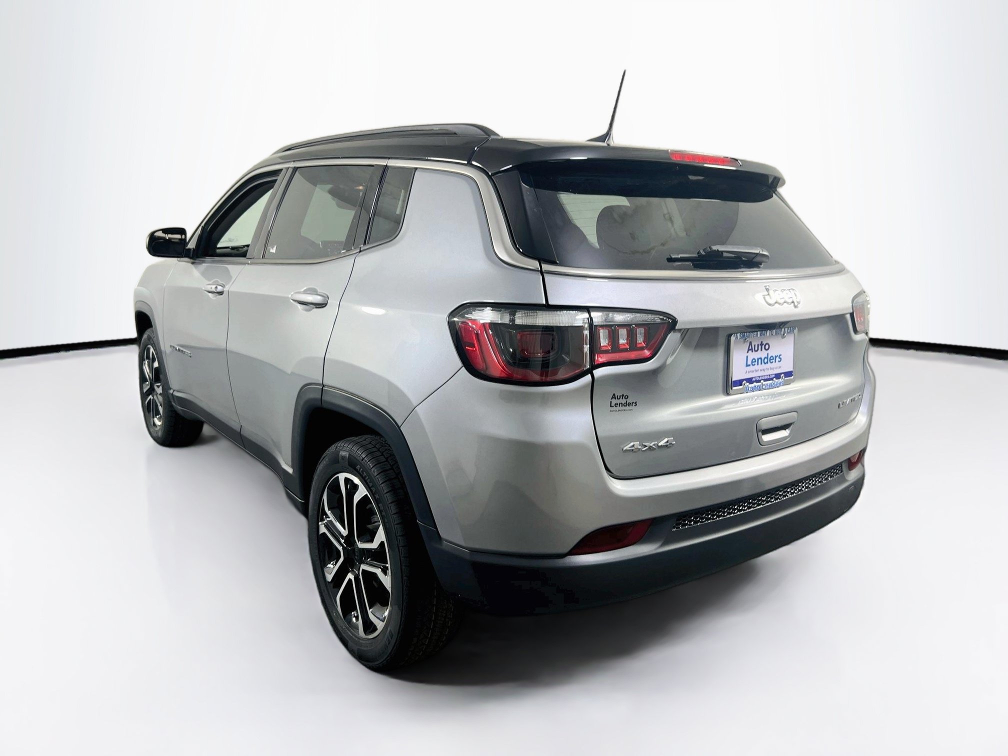 Used 2022 Jeep Compass Limited w/ Sun and Sound Group AWD/4WD image 7