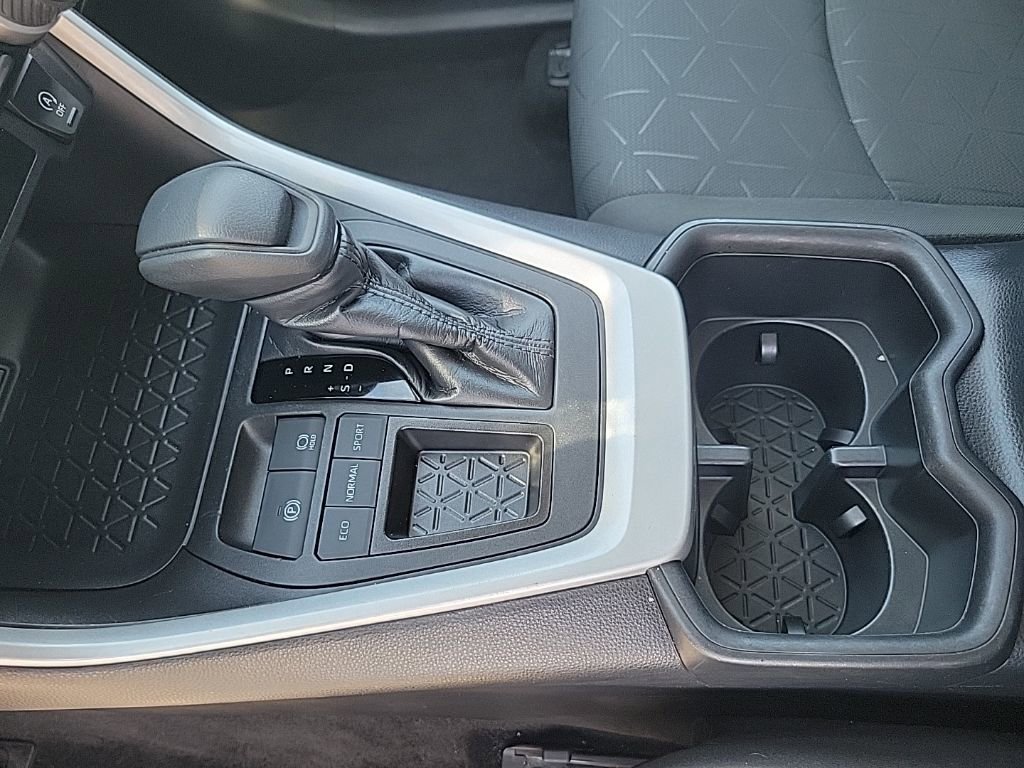 Used 2023 Toyota RAV4 XLE image 28