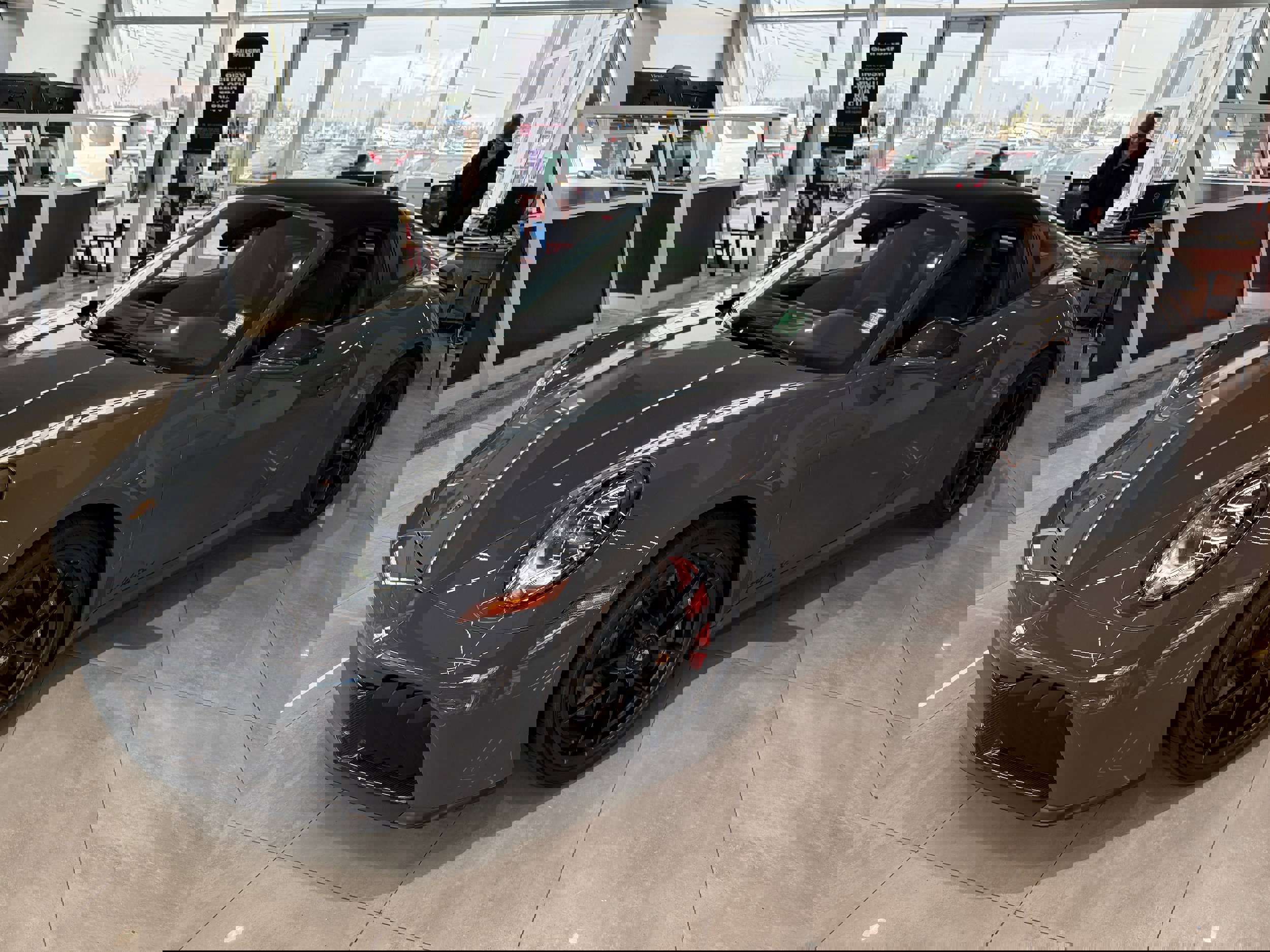 Used 2026 Porsche 911 Targa 4 GTS AWD/4WD image 38