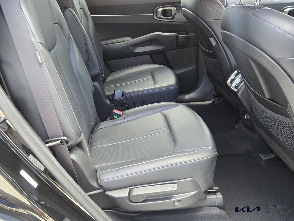 Certified 2025 Kia Sorento EX FWD image 19