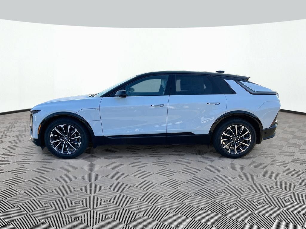 New 2027 Cadillac Lyriq Sport RWD image 8