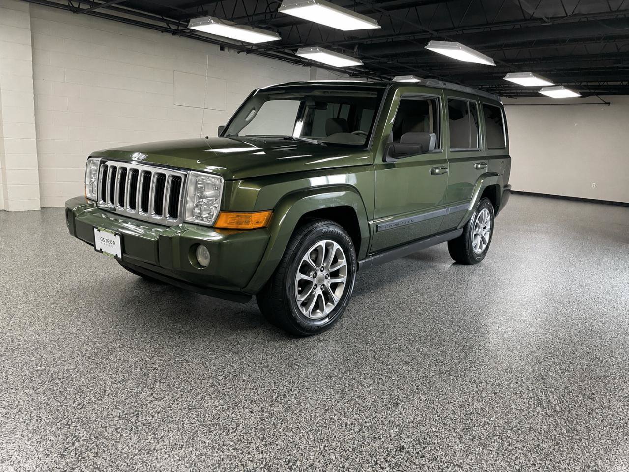 Used 2007 Jeep Commander Sport AWD/4WD image 8