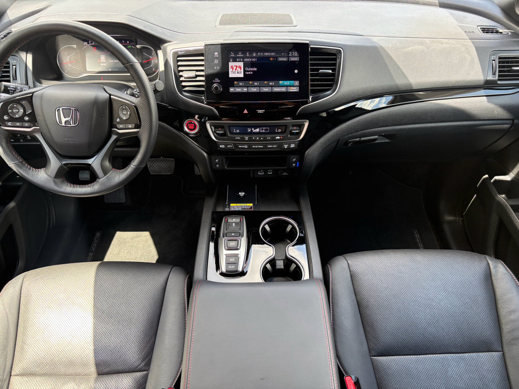 Certified 2024 Honda Passport Black Edition image 2