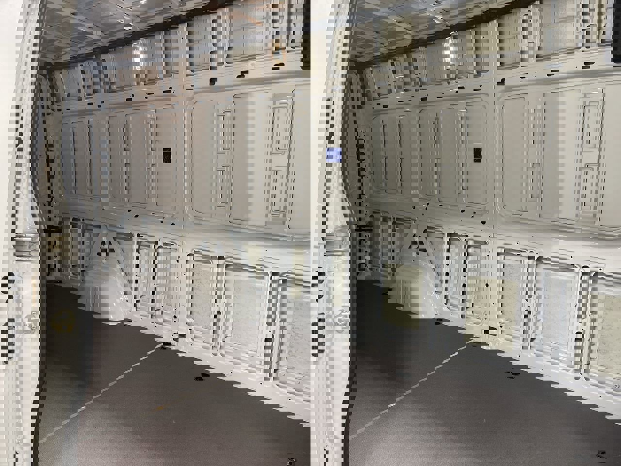 Used 2025 Mercedes-Benz Sprinter 2500 image 20