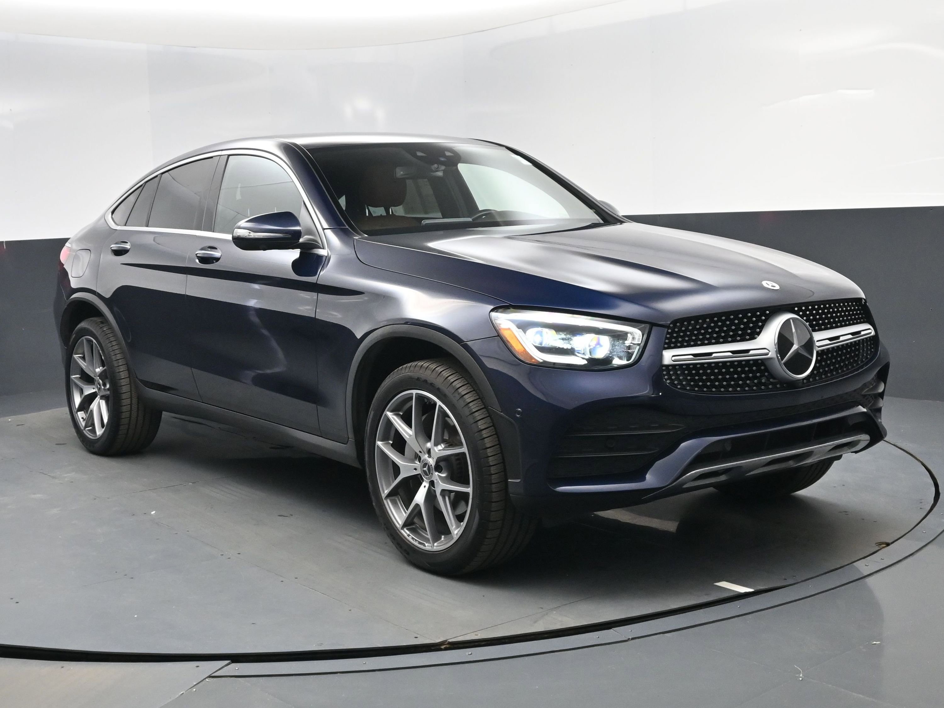 Used 2021 Mercedes-Benz GLC 300 4MATIC Coupe image 17