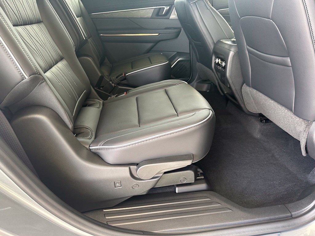New 2026 Buick Enclave Avenir w/ Super Cruise Package FWD image 38