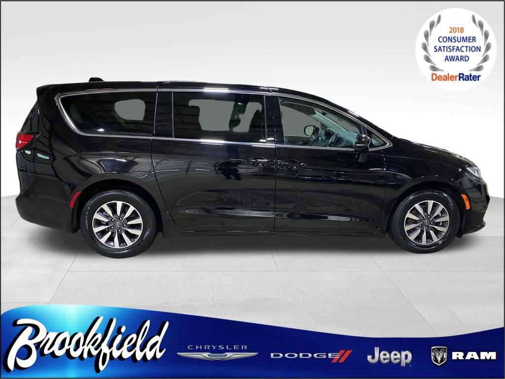 Used 2024 Chrysler Pacifica Limited FWD image 7