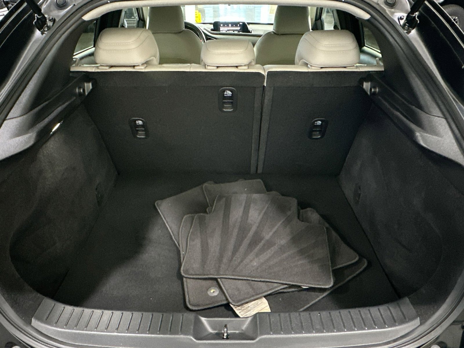 Used 2022 MAZDA CX-30 AWD 2.5 S w/ Preferred Package image 33