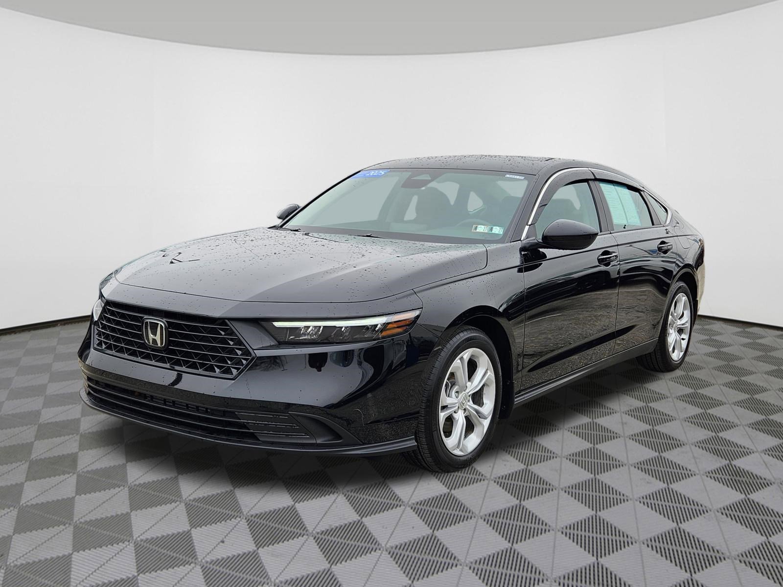 Certified 2025 Honda Accord LX video 2