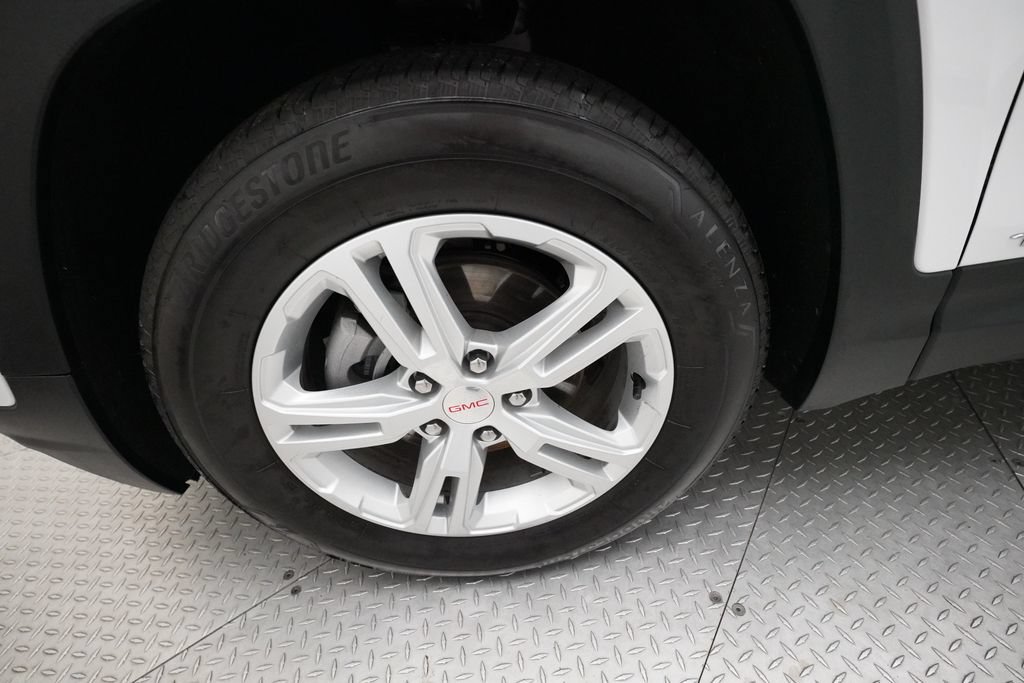 Used 2024 GMC Terrain SLE w/ LPO, Floor Liner Package AWD/4WD image 26