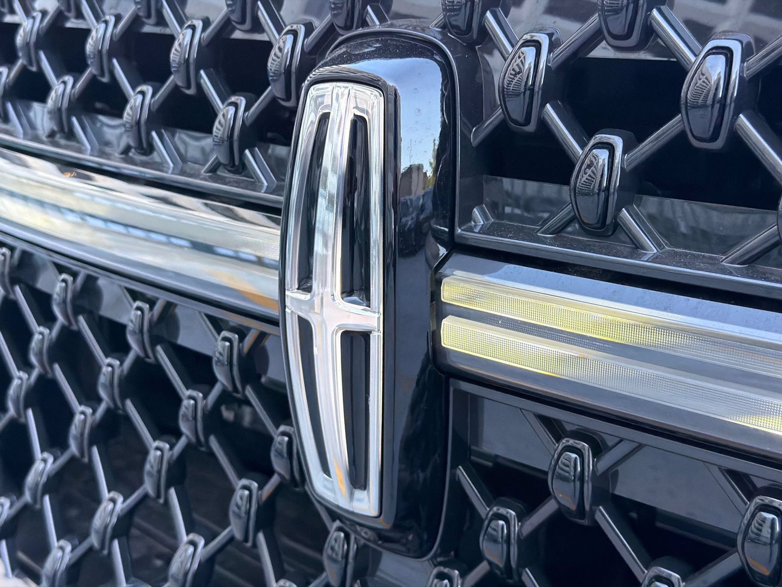 New 2026 Lincoln Navigator L Reserve w/ Jet Appearance Package AWD/4WD image 15
