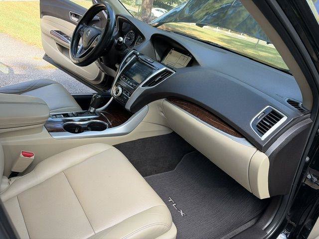Used 2018 Acura TLX w/ Technology Package FWD image 10