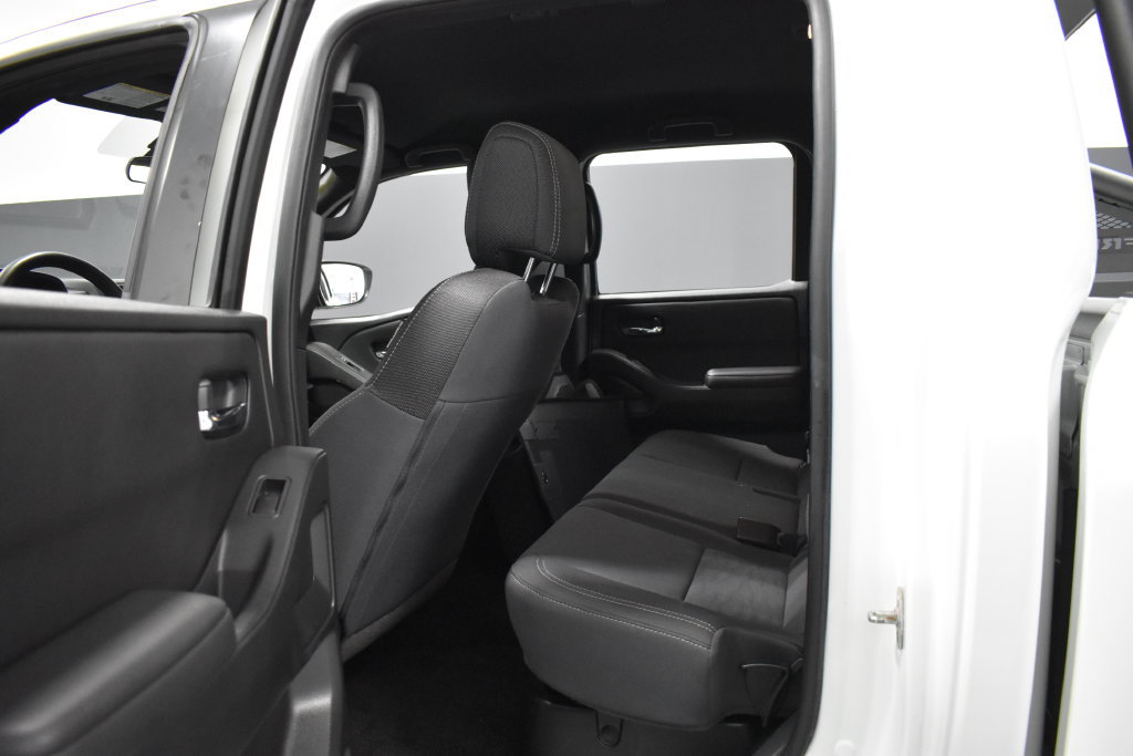 Certified 2023 Nissan Frontier SV w/ Midnight Edition Package AWD/4WD image 30