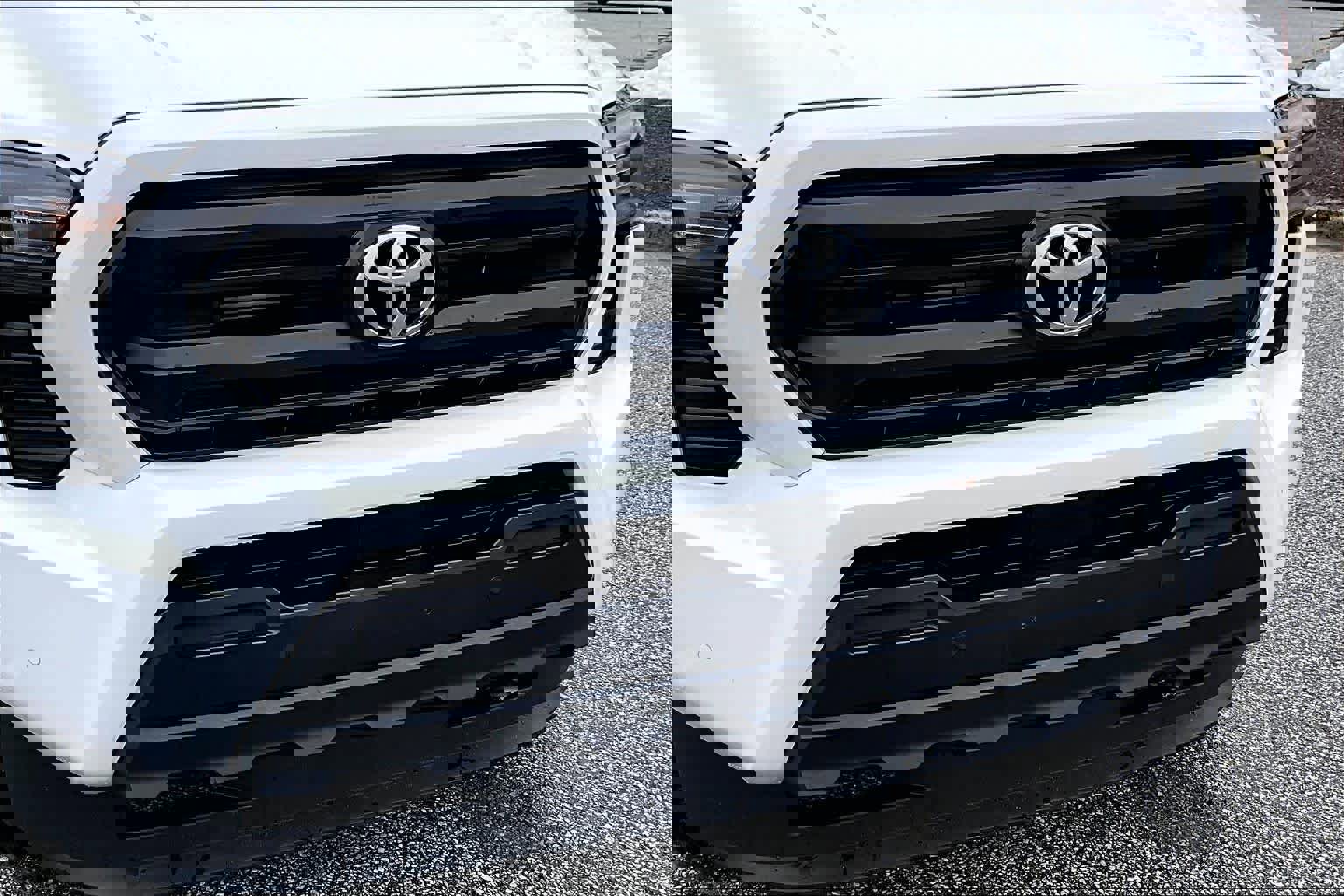 Used 2024 Toyota Tacoma SR w/ SR Upgrade Package image 29