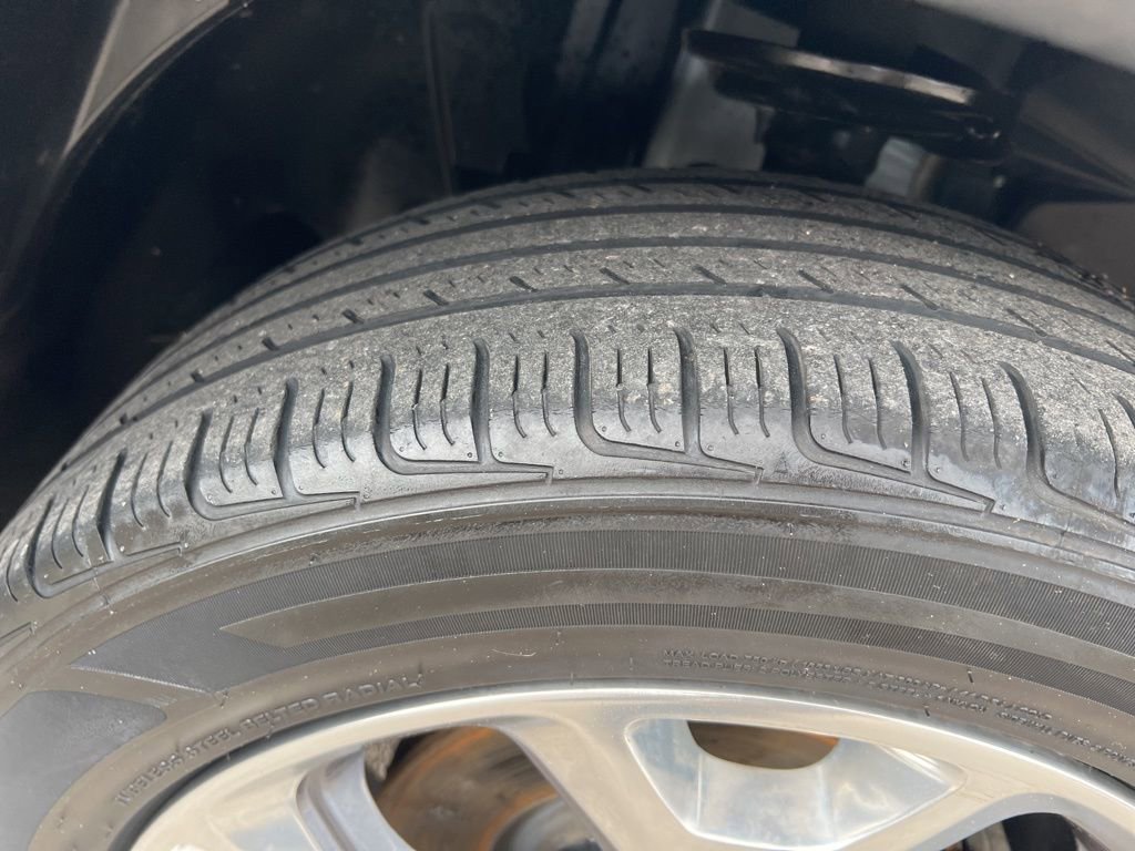 Used 2021 Jeep Compass Limited image 39