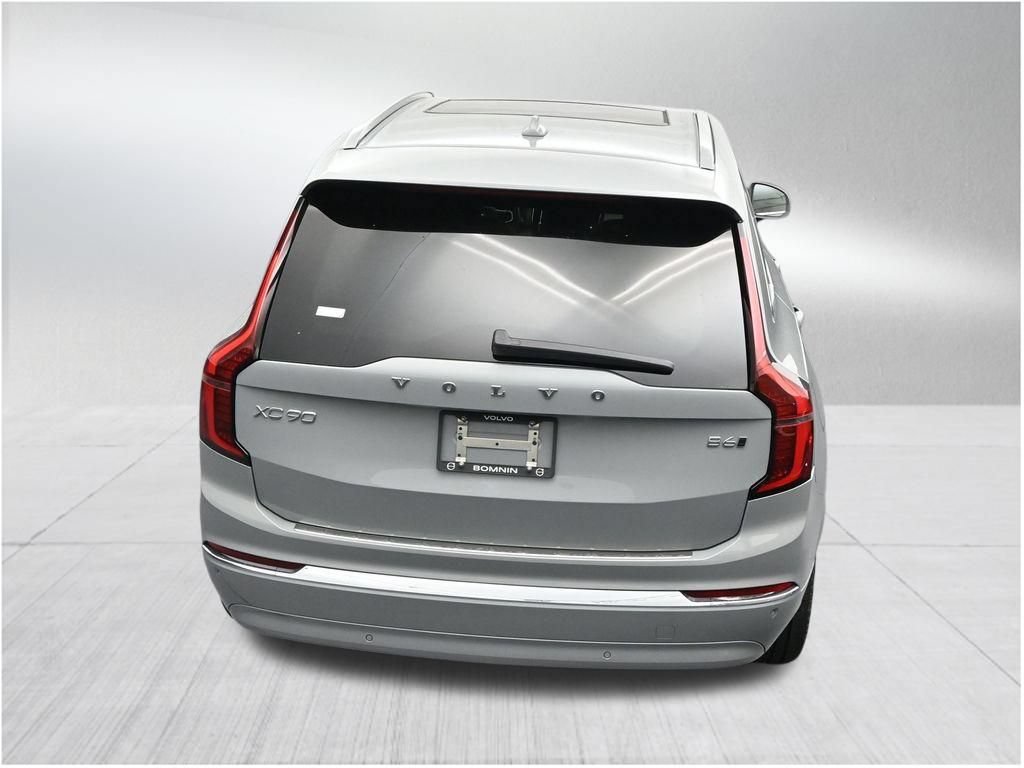 New 2026 Volvo XC90 B6 Plus w/ Protection Package Premier AWD/4WD image 12
