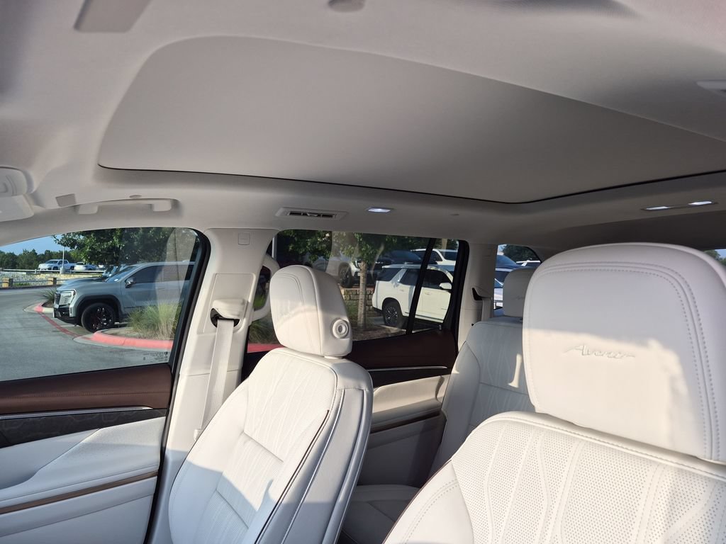 New 2026 Buick Enclave Avenir w/ Super Cruise Package FWD image 31