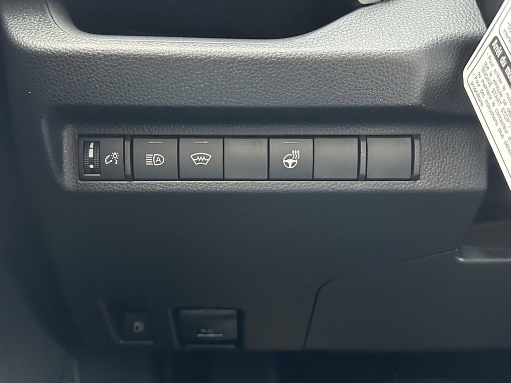 New 2025 Toyota RAV4 XLE image 27