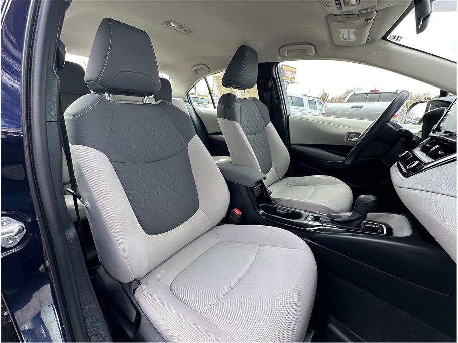 Used 2020 Toyota Corolla LE FWD image 15