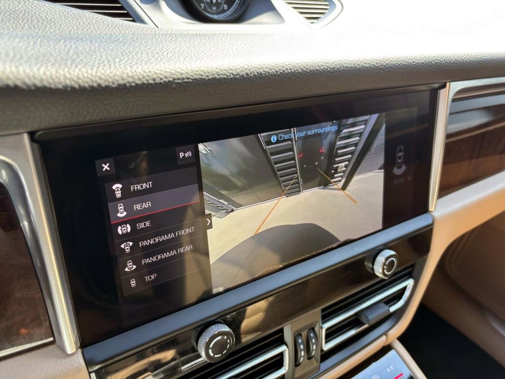 Certified 2022 Porsche Macan S image 36