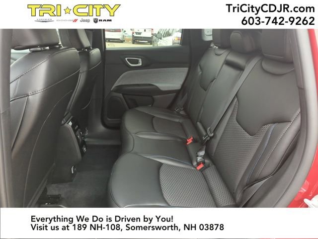 New 2026 Jeep Compass Latitude image 23