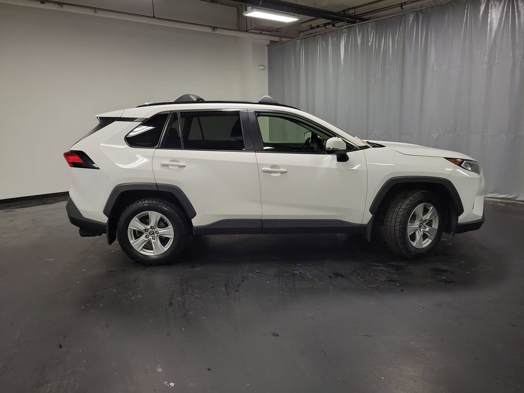 Used 2019 Toyota RAV4 XLE image 9
