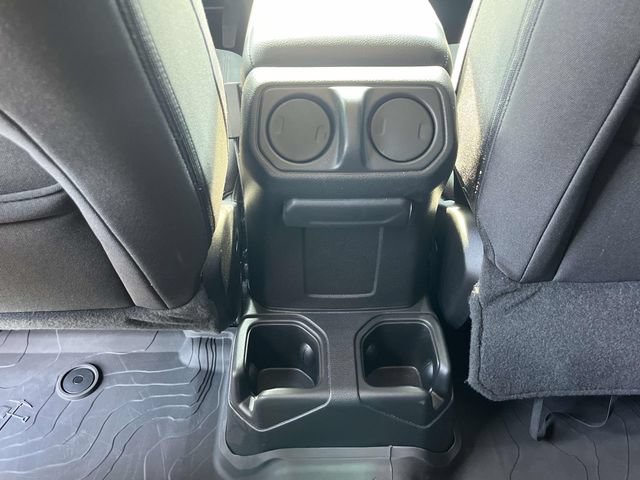 Used 2023 Jeep Wrangler Unlimited Sport AWD/4WD image 16