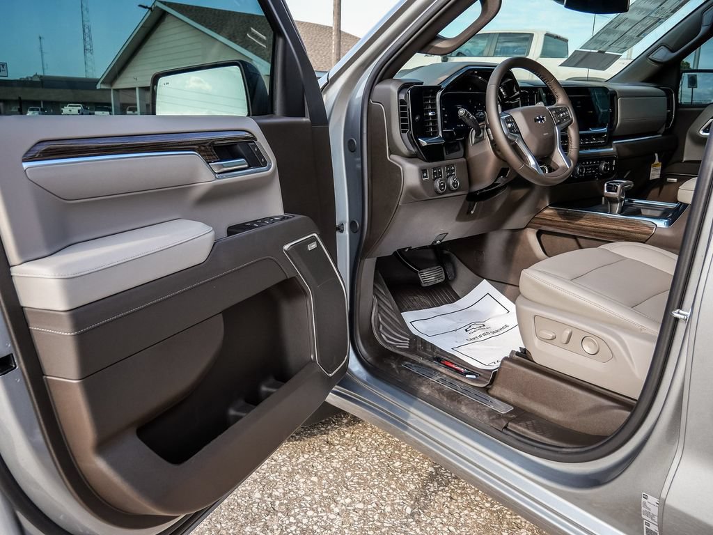 New 2026 Chevrolet Silverado 1500 RST w/ RST All Star Premium Package AWD/4WD image 32