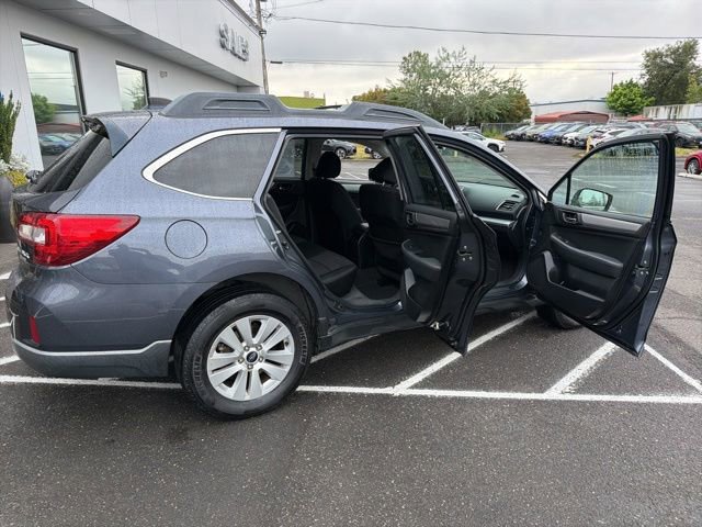 Used 2016 Subaru Outback 2.5i Premium AWD/4WD image 10