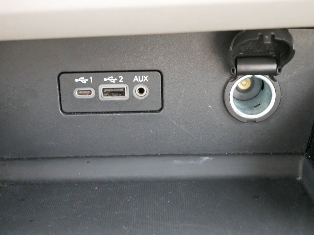 Used 2024 Nissan Altima 2.5 SV AWD/4WD image 26