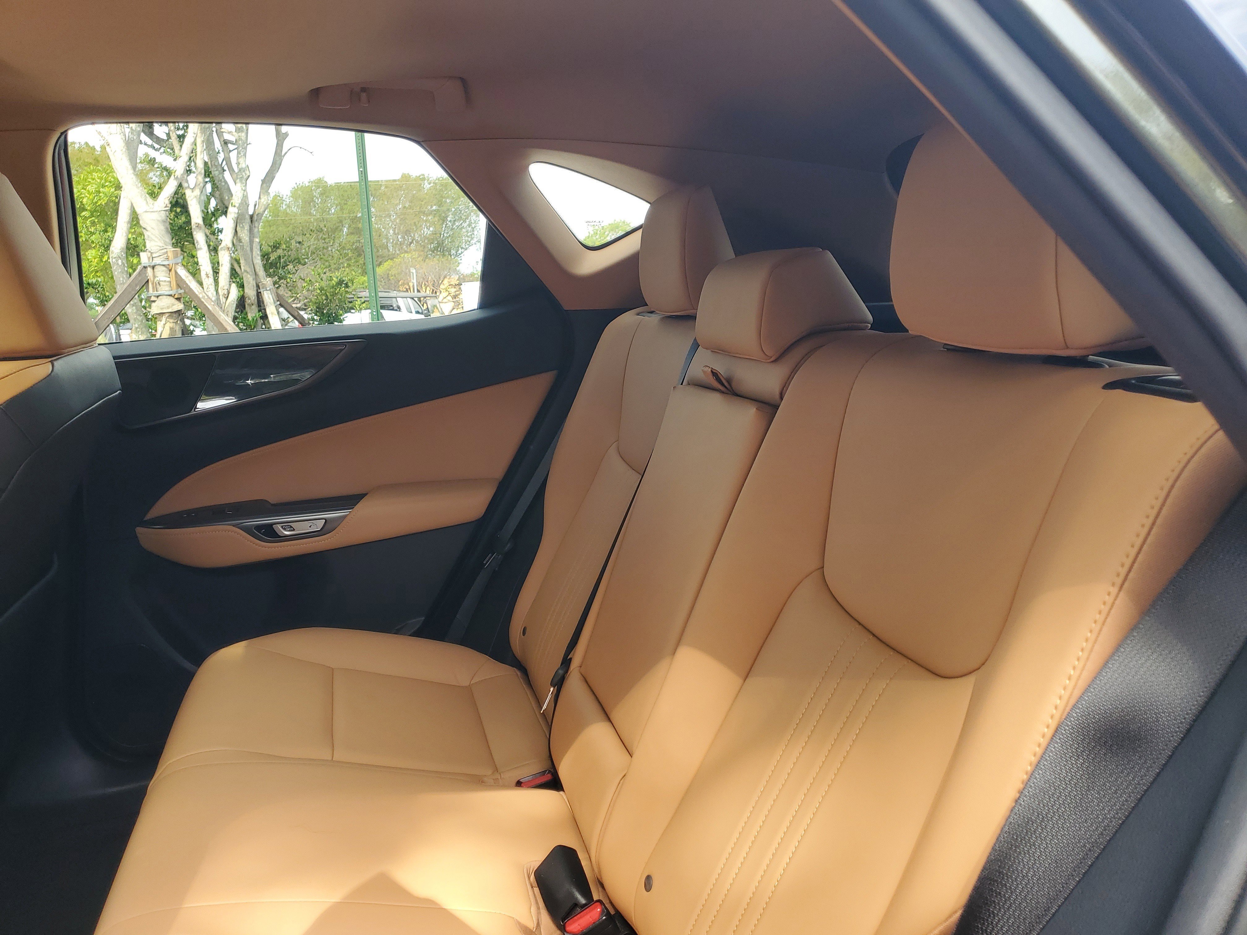 Used 2024 Lexus NX 250 FWD w/ Towing Package (2000 Lbs) image 13