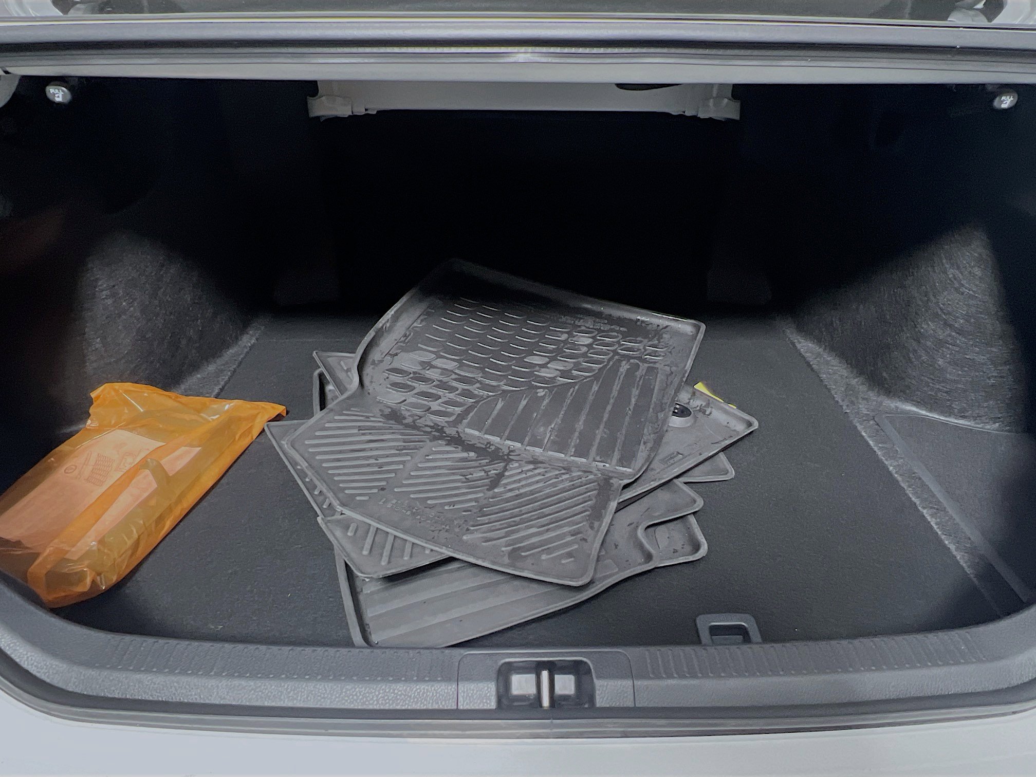 Used 2026 Toyota Camry SE w/ Multimedia Upgrade Package FWD image 34