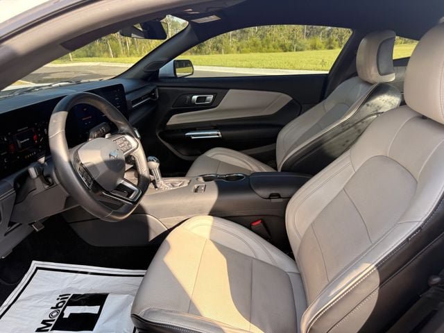 Used 2024 Ford Mustang GT Premium RWD image 9