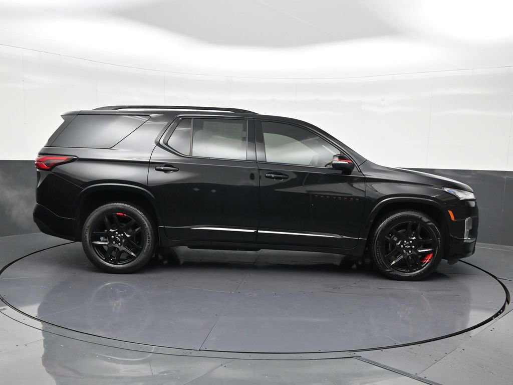 Used 2023 Chevrolet Traverse Premier w/ Redline Edition image 7