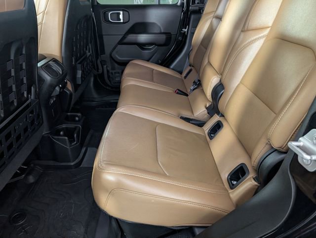 Used 2022 Jeep Gladiator Rubicon w/ Cold Weather Group image 25