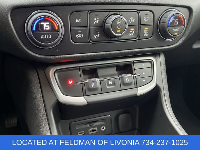 Certified 2024 GMC Terrain SLT image 17